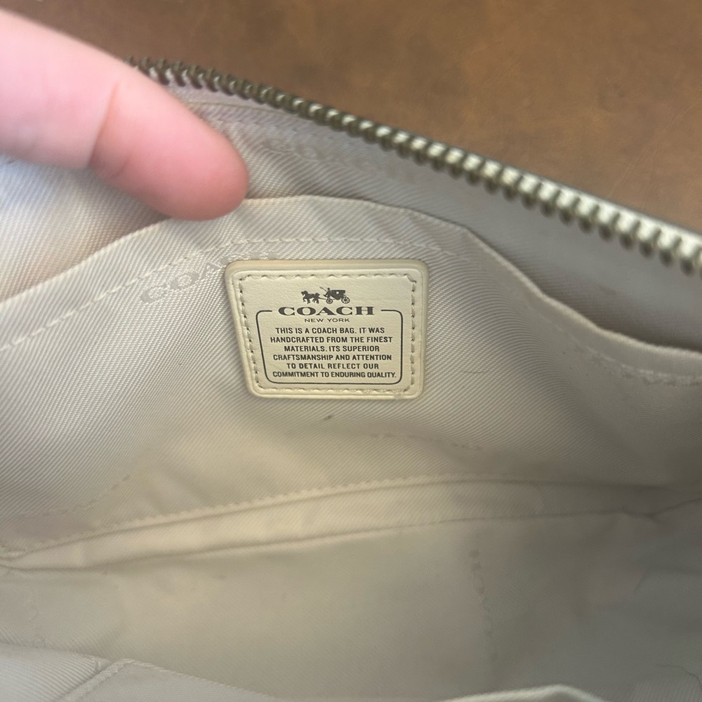 Coach Studded Pebbled Leather Nolita 19 Wristlet Bag Cream/ White  Silver Chain - Picture 8 of 10